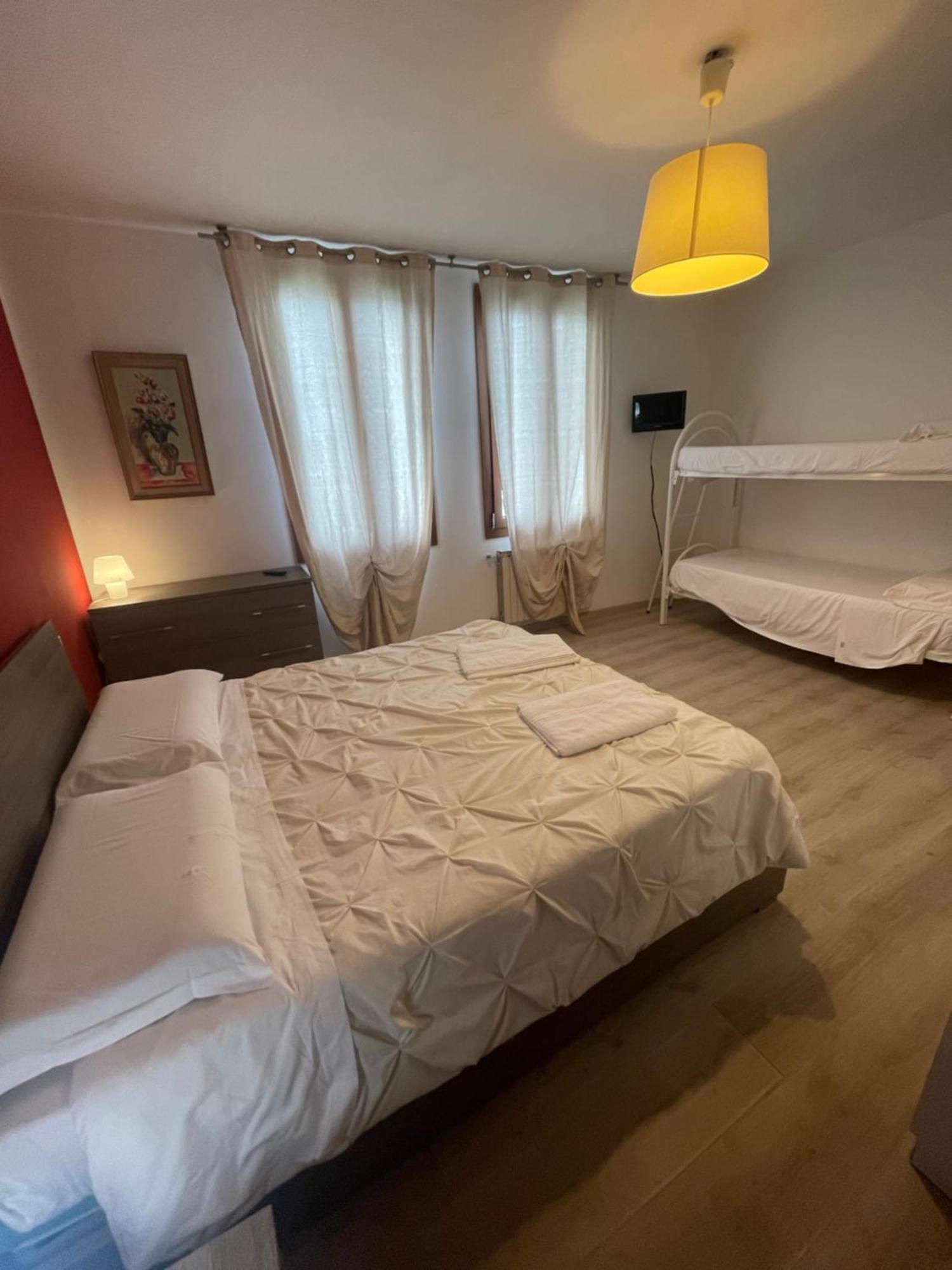 Romantic Enchantment With Private Bathroom Venice Luaran gambar